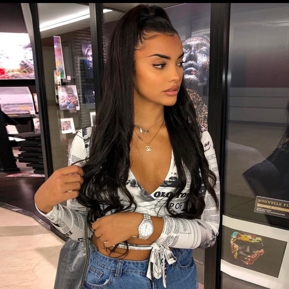 Newspaper Crop Top 🗞🗞🗞🗞 - Picture 3 of 4